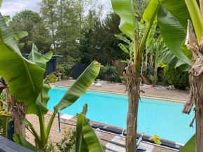 Logement T2 terrasse vue sur piscine